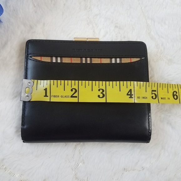 Authentic Burberry Leather Small Wallet - Picture 3 of 13